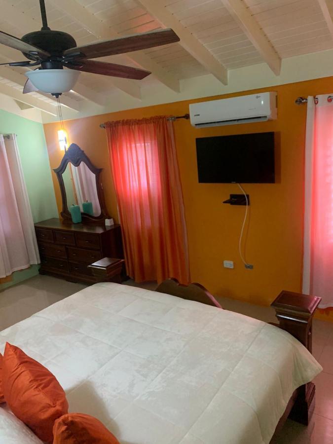 Paradise Villa Shared Onsite Private Pool Onsite Gym 오쵸 리오스 외부 사진