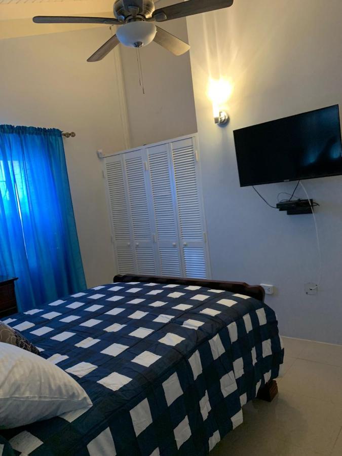 Paradise Villa Shared Onsite Private Pool Onsite Gym 오쵸 리오스 외부 사진